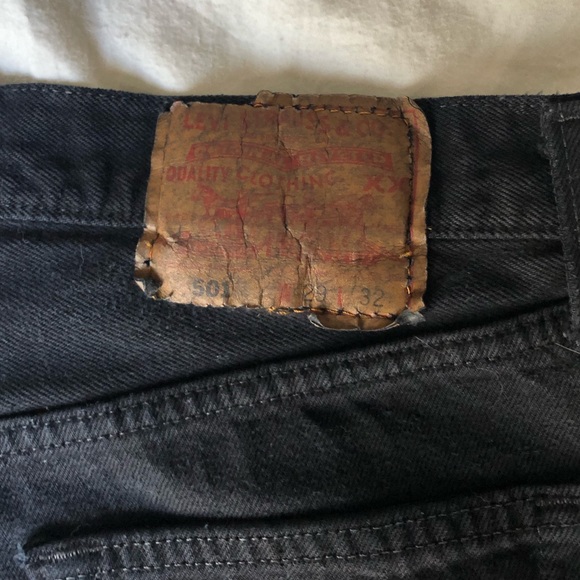 Vintage Levi’s 501 shorts - Picture 3 of 4